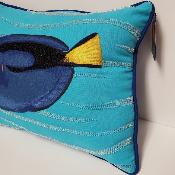 Pier 1 Imports Blue Tang Fish Accent Pillow - Picture 4 of 11